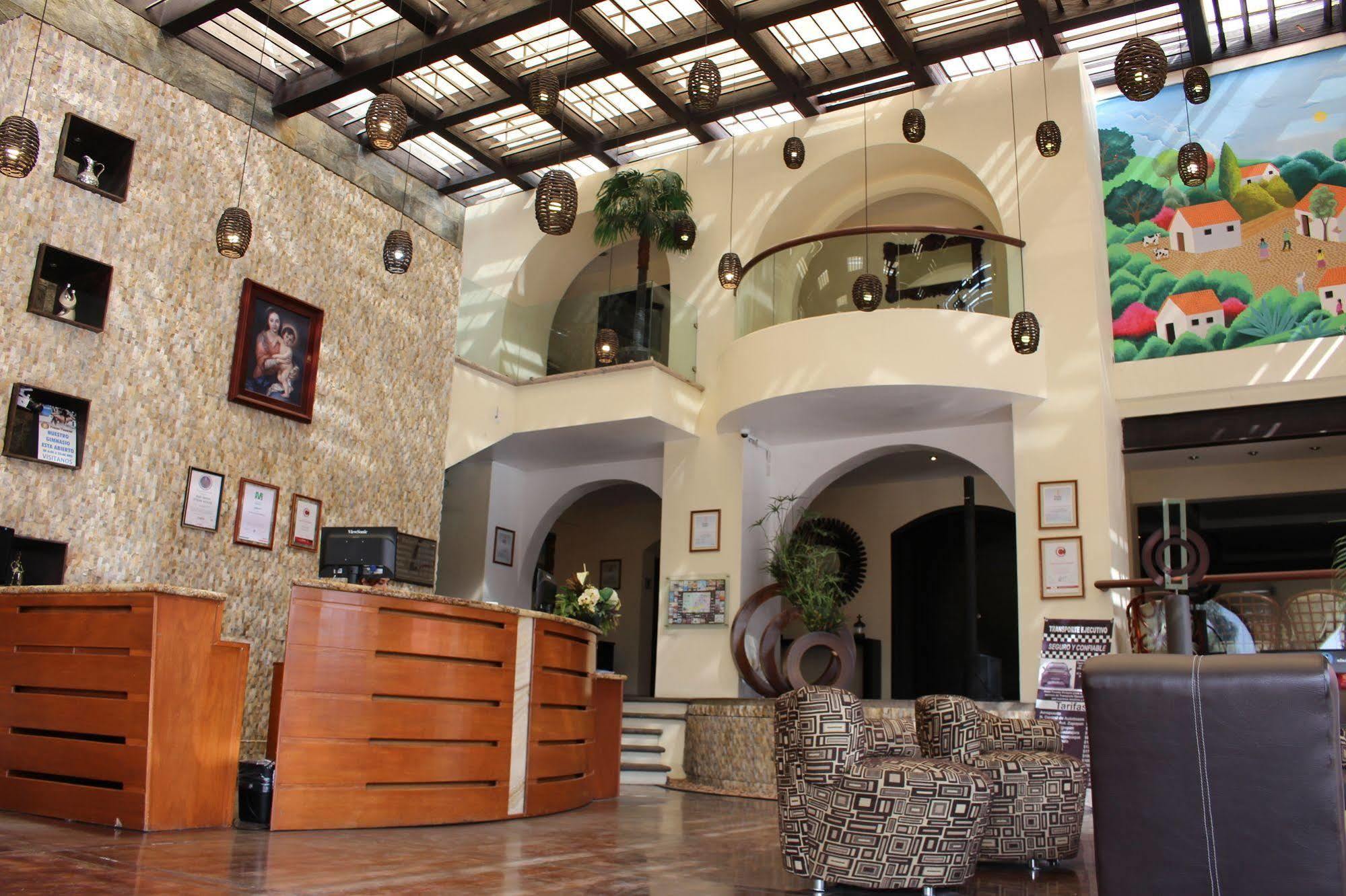 Hotel Posada Virreyes Tlaquepaque Exterior foto